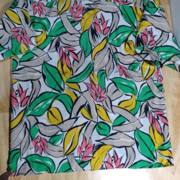 Vintage Balenciaga Floral Pattern Polyester Hawaiian Shirt - Picture 7 of 7